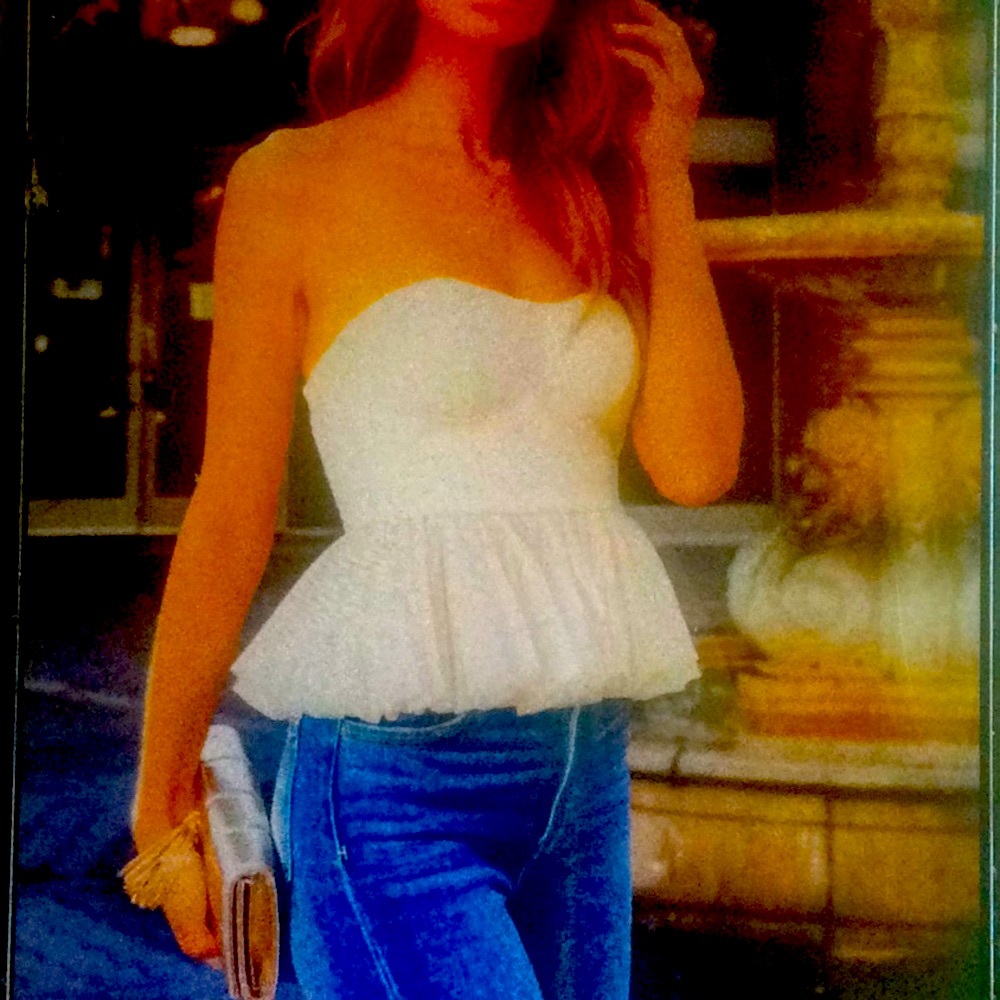 BY VICI BOUTIQUE PRINCESS DIARIES STRAPLESS TULLE TOP CREAM!👚
